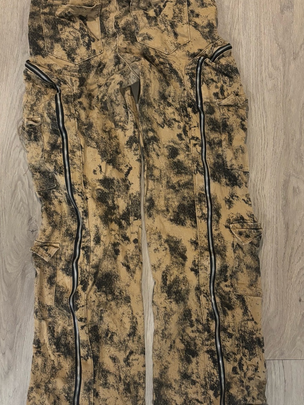 Women’s Tan Black Acid-Wash Cargo Pants with Zipper Accents